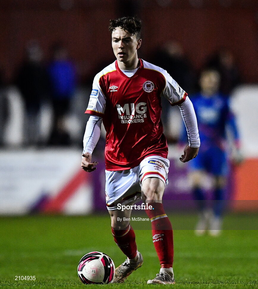 25 October 2021; Alfie Lewis of St Patrick's Athletic during the SSE Airtricity League Premier Division match between St Patrick's Athletic and Dundalk at Richmond Park in Dublin. Photo by Ben McShane/Sportsfile