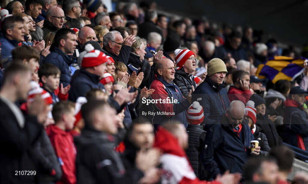 31 October 2021; Cuala supporters before the Go Ahead Dublin County Senior Club Hurling Championship Semi-Final match between Cuala and Kilmacud Crokes at Parnell Park in Dublin. Photo by Ray McManus/Sportsfile
