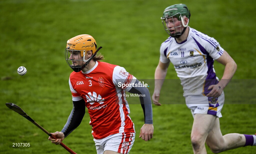 31 October 2021; Cian O'Callaghan of Cuala in action against Fergal Whitely of Kilmacud Crokes during the Go Ahead Dublin County Senior Club Hurling Championship Semi-Final match between Cuala and Kilmacud Crokes at Parnell Park in Dublin. Photo by Ray McManus/Sportsfile
