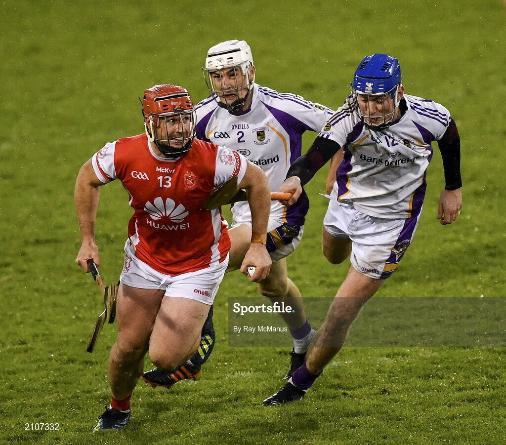 31 October 2021; David Treacy of Cuala in action against Davy Crowe and Caolan Conway of Kilmacud Crokes during the Go Ahead Dublin County Senior Club Hurling Championship Semi-Final match between Cuala and Kilmacud Crokes at Parnell Park in Dublin. Photo by Ray McManus/Sportsfile