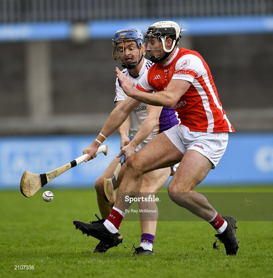 31 October 2021; Oisin O’Rorke of Kilmacud Crokes in action against Jake Malone of Cuala during the Go Ahead Dublin County Senior Club Hurling Championship Semi-Final match between Cuala and Kilmacud Crokes at Parnell Park in Dublin. Photo by Ray McManus/Sportsfile
