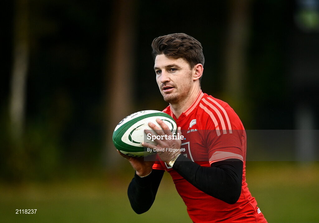 9 November 2021; Beauden Barrett during New Zealand All Blacks rugby squad training at UCD Bowl in Dublin. Photo by David Fitzgerald/Sportsfile