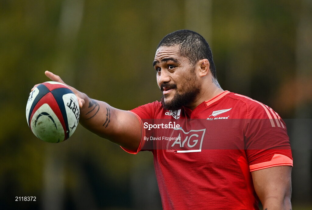 9 November 2021; Ofa Tuungafasi during New Zealand All Blacks rugby squad training at UCD Bowl in Dublin. Photo by David Fitzgerald/Sportsfile
