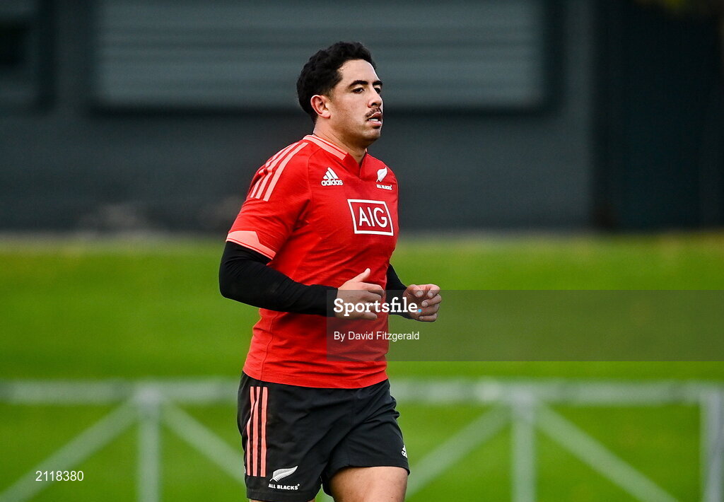 9 November 2021; Anton Lienert-Brown during New Zealand All Blacks rugby squad training at UCD Bowl in Dublin. Photo by David Fitzgerald/Sportsfile