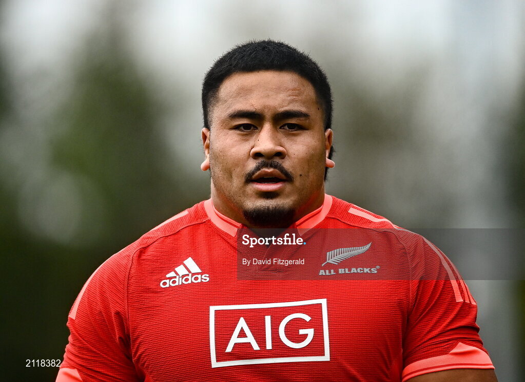 9 November 2021; Asafo Aumua during New Zealand All Blacks rugby squad training at UCD Bowl in Dublin. Photo by David Fitzgerald/Sportsfile