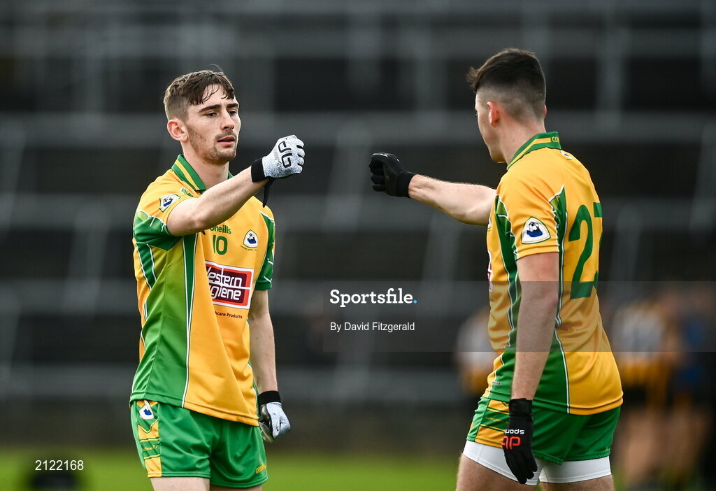 14 November 2021; Conor Newell pf Corofin, left, and Dylan Canney before the Galway County Senior Club Football Championship Final match between Corofin and Mountbellew / Moylough at Pearse Stadium in Galway. Photo by David Fitzgerald/Sportsfile