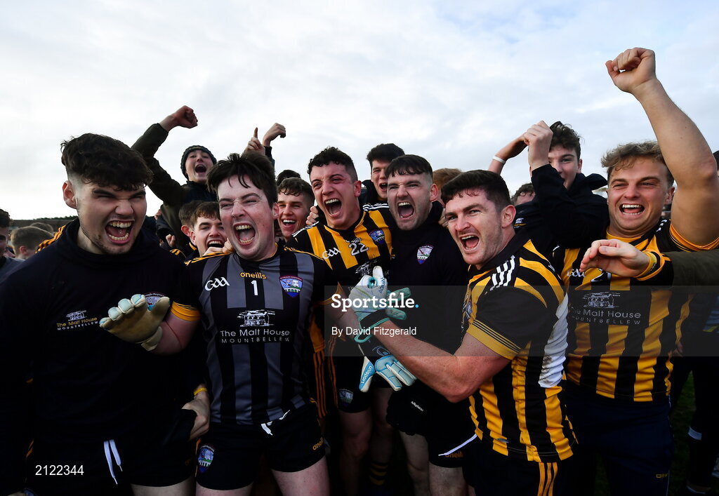 14 November 2021; Mountbellew Moylough players celebrate after the Galway County Senior Club Football Championship Final match between Corofin and Mountbellew / Moylough at Pearse Stadium in Galway. Photo by David Fitzgerald/Sportsfile
