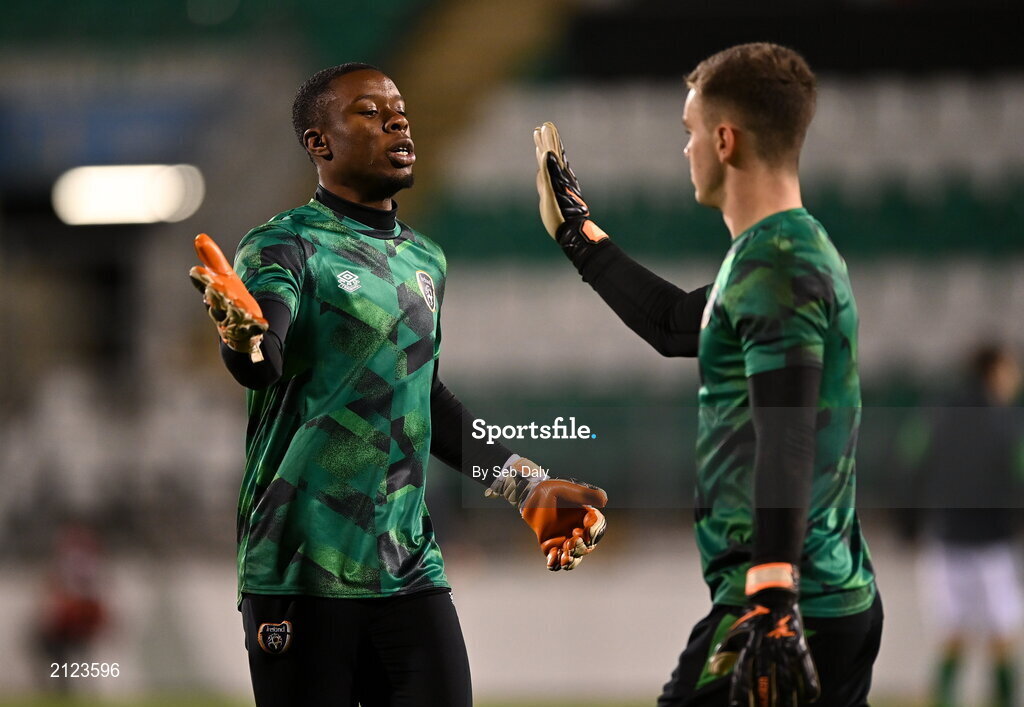16 November 2021; Republic of Ireland goalkeepers David Odumosu, left, and Brian Maher before the UEFA European U21 Championship qualifying group A match between Republic of Ireland and Sweden at Tallaght Stadium in Dublin. Photo by Seb Daly/Sportsfile