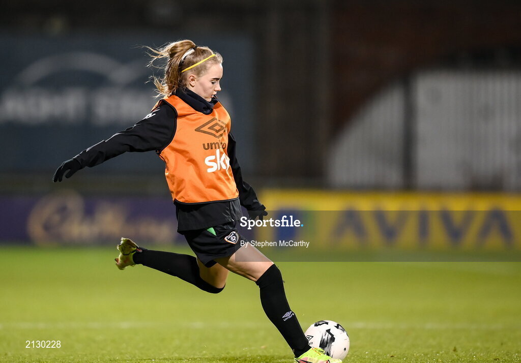 29 November 2021; Izzy Atkinson during a Republic of Ireland Women training session at Tallaght Stadium in Dublin. Photo by Stephen McCarthy/Sportsfile