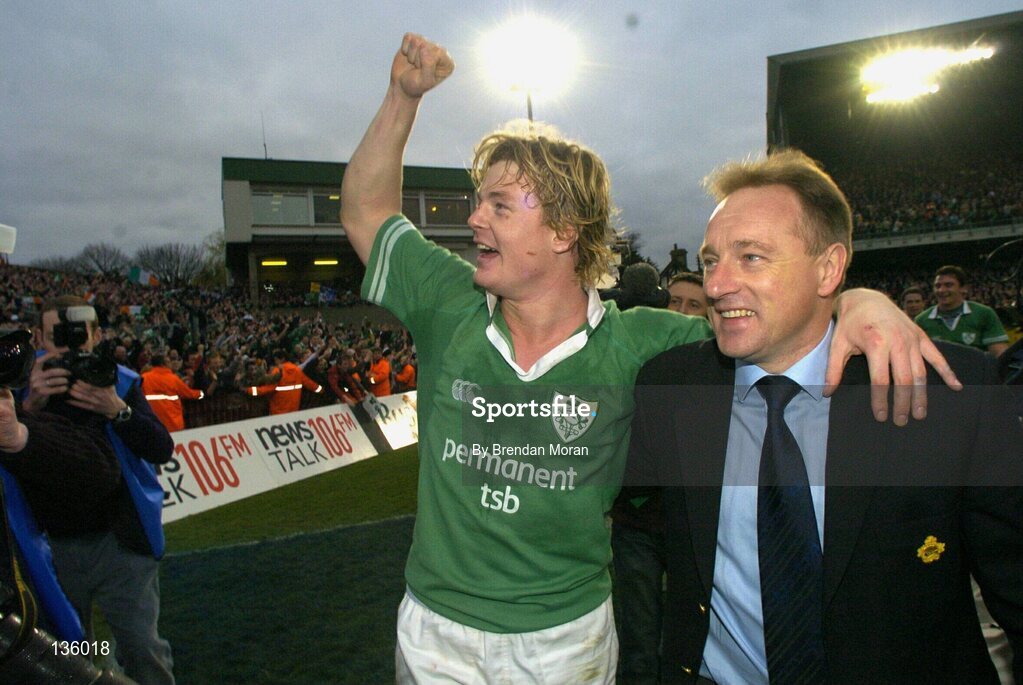 27 March 2004; Ireland captain Brian O'Driscoll and head coach Eddie O'Sullivan celebrate victory over Scotland. RBS Six Nations Rugby Championship 2003-2004, Ireland v Scotland, Lansdowne Road, Dublin. Picture credit; Brendan Moran / SPORTSFILE *EDI*