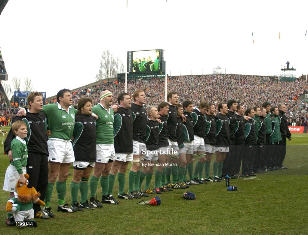 27 March 2004; The Ireland team line up to sing " Ireland's Call " before the game against Scotland. RBS Six Nations Rugby Championship 2003-2004, Ireland v Scotland, Lansdowne Road, Dublin. Picture credit; Brendan Moran / SPORTSFILE *EDI*