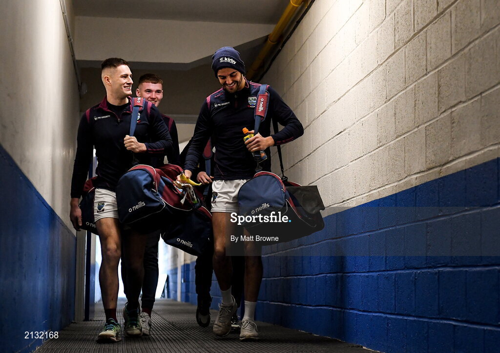 5 December 2021; Portarlington players from left Paddy O'Sullivan, Ciaran Ward and Robert Piggott before the AIB Leinster GAA Football Senior Club Championship Quarter-Final match between Portarlington and St Loman's at MW Hire O’Moore Park in Portlaoise, Laois. Photo by Matt Browne/Sportsfile