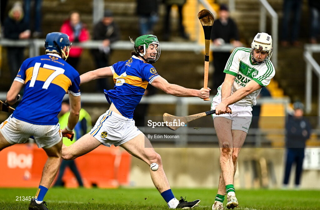 12 December 2021; Joe Cuddihy of Shamrocks Ballyhale scoring his side's second goal despite the efforts of Ben Conneely of St Rynaghs during the AIB Leinster GAA Hurling Senior Club Championship Semi-Final match between St Rynaghs and Shamrocks Ballyhale at Bord na Mona O’Connor Park in Tullamore, Offaly. Photo by Eóin Noonan/Sportsfile