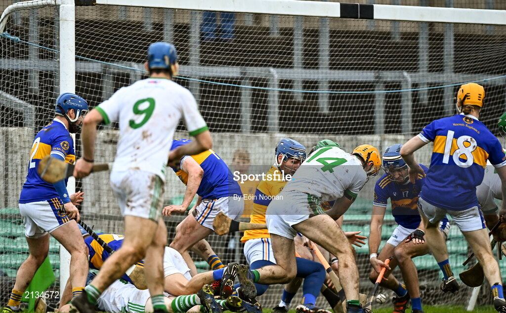 12 December 2021; Players from both teams battle for possession resulting in a goal for Shamrocks Ballyhale in the last seconds of the game during the AIB Leinster GAA Hurling Senior Club Championship Semi-Final match between St Rynaghs and Shamrocks Ballyhale at Bord na Mona O’Connor Park in Tullamore, Offaly. Photo by Eóin Noonan/Sportsfile