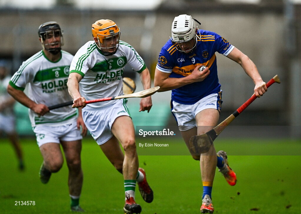 12 December 2021; Ronan Hughes of St Rynaghs in action against Richie Reid of Shamrocks Ballyhale during the AIB Leinster GAA Hurling Senior Club Championship Semi-Final match between St Rynaghs and Shamrocks Ballyhale at Bord na Mona O’Connor Park in Tullamore, Offaly. Photo by Eóin Noonan/Sportsfile
