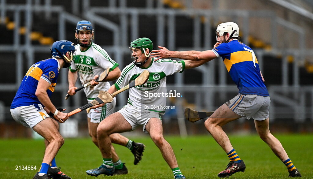 12 December 2021; Eoin Cody of Shamrocks Ballyhale in action against Dermot Shortt of St Rynaghs during the AIB Leinster GAA Hurling Senior Club Championship Semi-Final match between St Rynaghs and Shamrocks Ballyhale at Bord na Mona O’Connor Park in Tullamore, Offaly. Photo by Eóin Noonan/Sportsfile