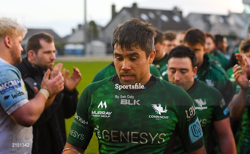 29 January 2022; Connacht captain Jarrad Butler leads his side off the pitch after their side's defeat in the United Rugby Championship match between Connacht and Glasgow Warriors at the Sportsground in Galway. Photo by Seb Daly/Sportsfile
