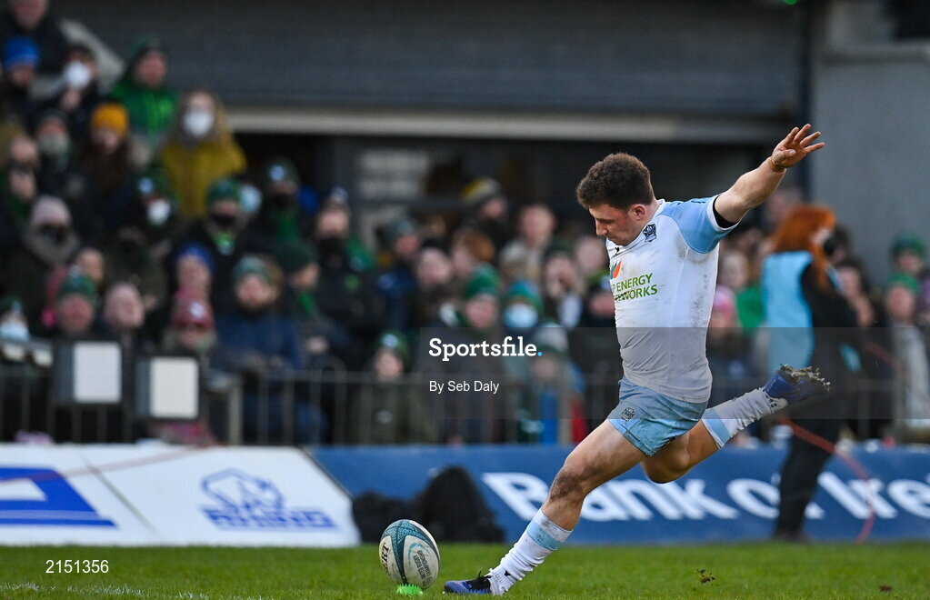 29 January 2022; Duncan Weir of Glasgow Warriors kicks a penalty during the United Rugby Championship match between Connacht and Glasgow Warriors at the Sportsground in Galway. Photo by Seb Daly/Sportsfile