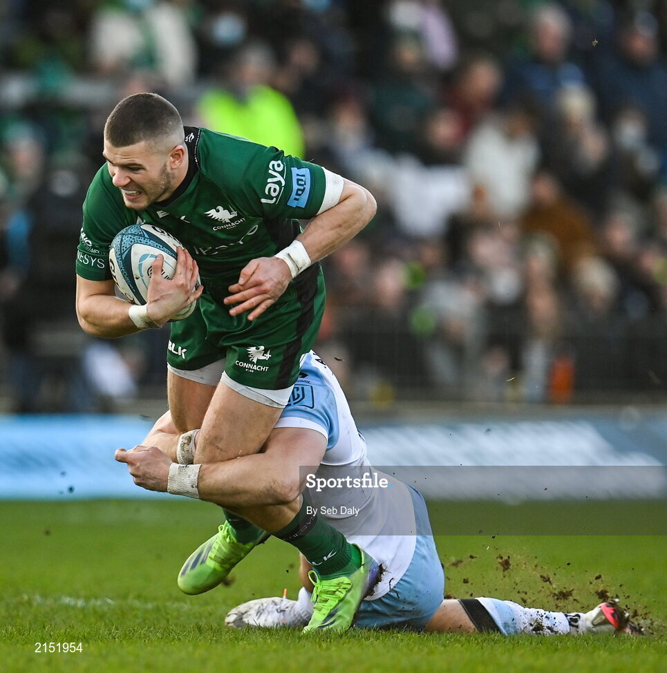 29 January 2022; Diarmuid Kilgallen of Connacht is tackled by Kyle Steyn of Glasgow Warriors during the United Rugby Championship match between Connacht and Glasgow Warriors at the Sportsground in Galway. Photo by Seb Daly/Sportsfile