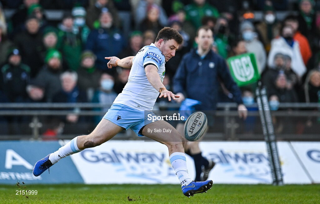 29 January 2022; Duncan Weir of Glasgow Warriors during the United Rugby Championship match between Connacht and Glasgow Warriors at the Sportsground in Galway. Photo by Seb Daly/Sportsfile