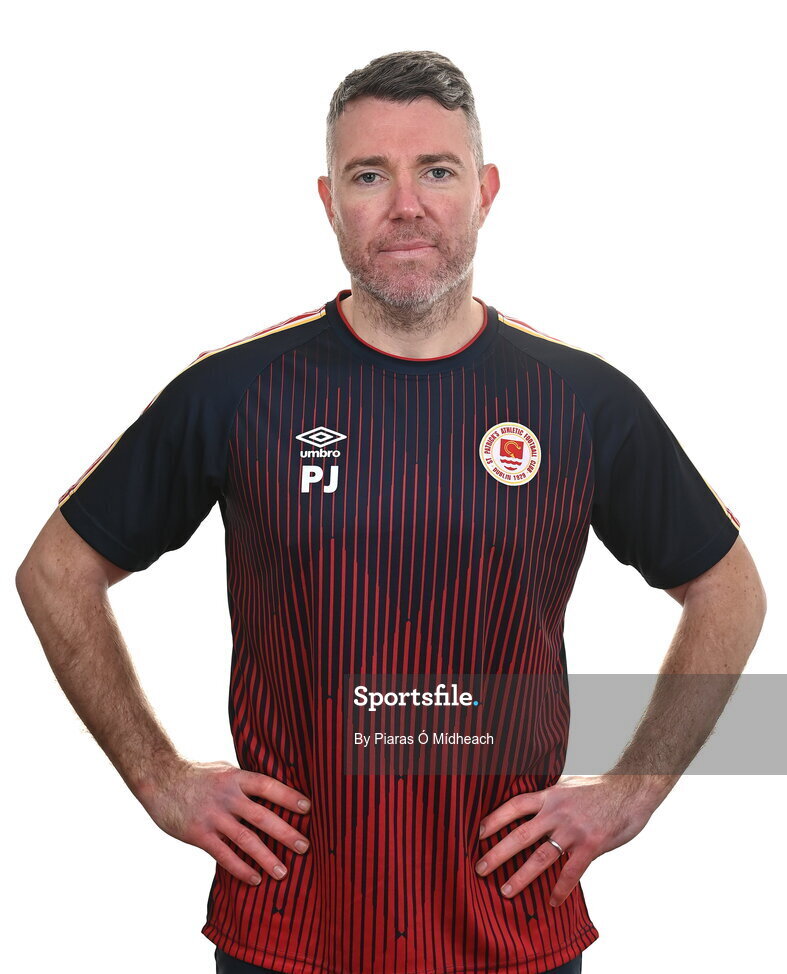 31 January 2022; Goalkeeping coach Pat Jennings poses for a portrait during a St Patrick's Athletic squad portrait session at Ballyoulster United Football Club, in Kildare. Photo by Piaras Ó Mídheach/Sportsfile