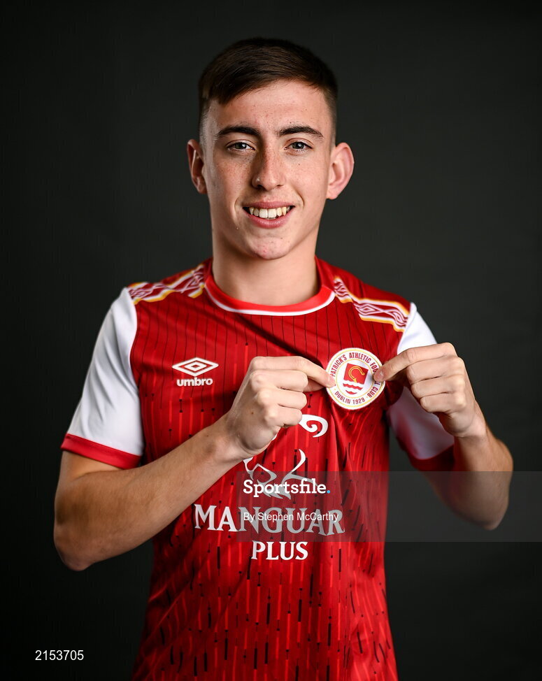 31 January 2022; Darragh Burns poses for a portrait during a St Patrick's Athletic squad portrait session at Ballyoulster United Football Club in Kildare. Photo by Stephen McCarthy/Sportsfile