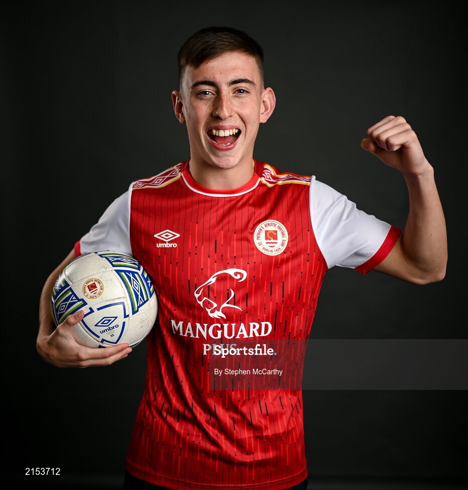 31 January 2022; Darragh Burns poses for a portrait during a St Patrick's Athletic squad portrait session at Ballyoulster United Football Club in Kildare. Photo by Stephen McCarthy/Sportsfile
