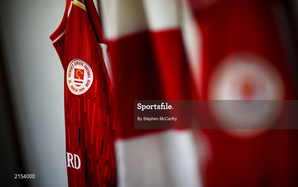 31 January 2022; A detailed view of the St Patrick's Athletic crest on their jersey during a squad portrait session at Ballyoulster United Football Club in Kildare. Photo by Stephen McCarthy/Sportsfile