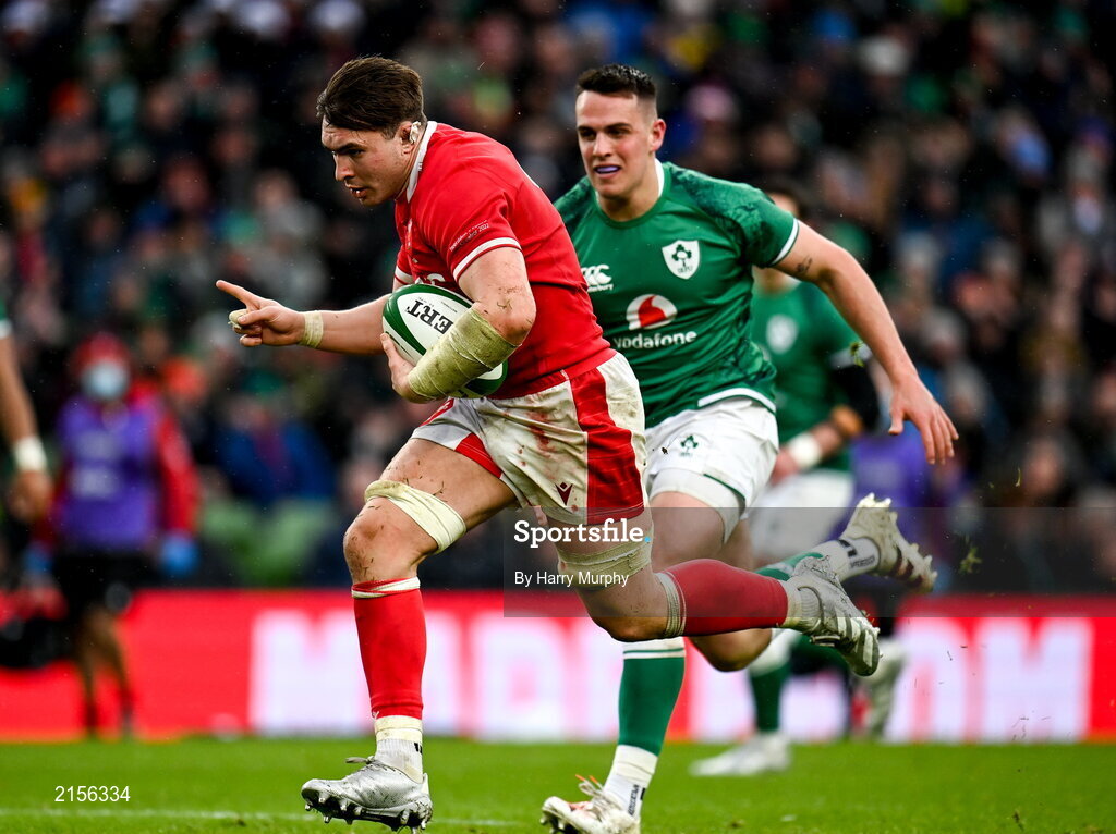5 February 2022; Taine Basham of Wales celebrates on the way to scoring his side's first try during the Guinness Six Nations Rugby Championship match between Ireland and Wales at the Aviva Stadium in Dublin. Photo by Harry Murphy/Sportsfile