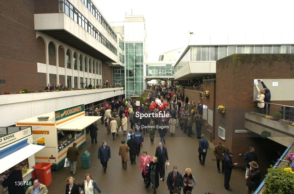 18 March 2004; A general view of Prestbury Park, Cheltenham, England. Horse Racing. Picture credit; Damien Eagers / SPORTSFILE *EDI*