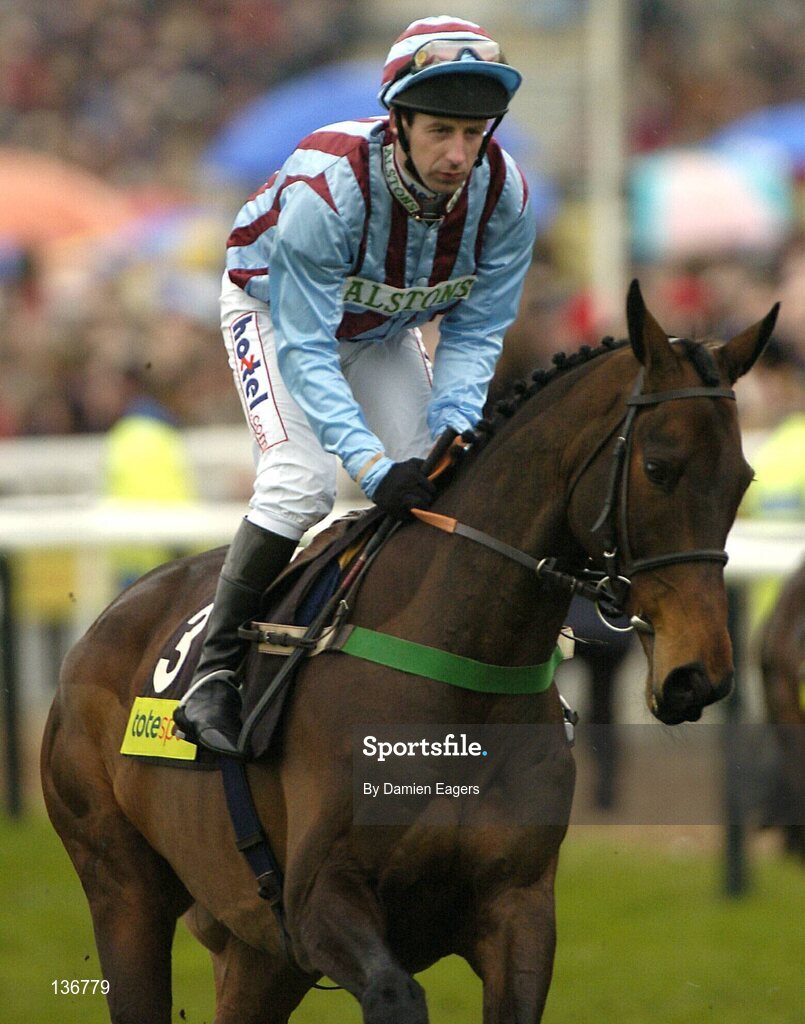 18 March 2004; Best Mate, with Jim Culloty up, canters to the start for the totesport Cheltenham Gold Cup Steeple Chase, Cheltenham Festival, Prestbury Park, Cheltenham, England. Horse Racing. Picture credit; Damien Eagers / SPORTSFILE *EDI*