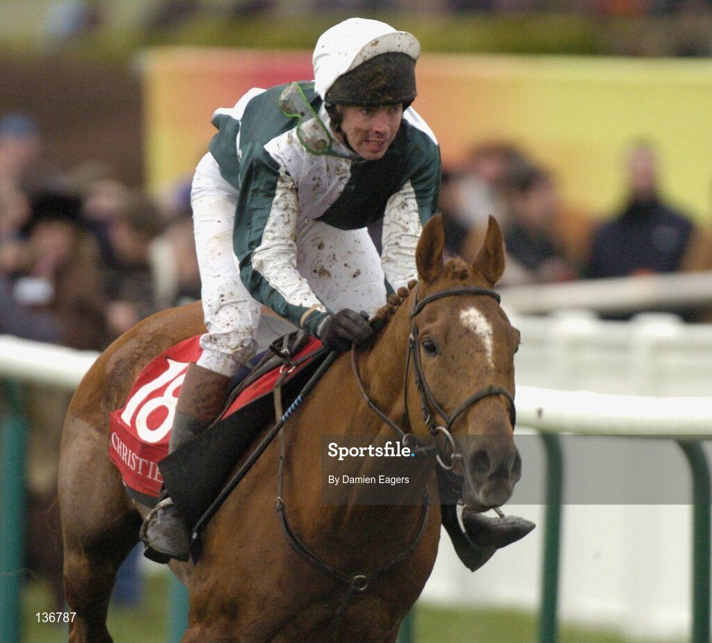 18 March 2004; Quetal, with Mr James Young up, pictured during the Christie's Foxhunter Steeple Chase Challenge Cup, Cheltenham Festival, Prestbury Park, Cheltenham, England. Horse Racing. Picture credit; Damien Eagers / SPORTSFILE *EDI*