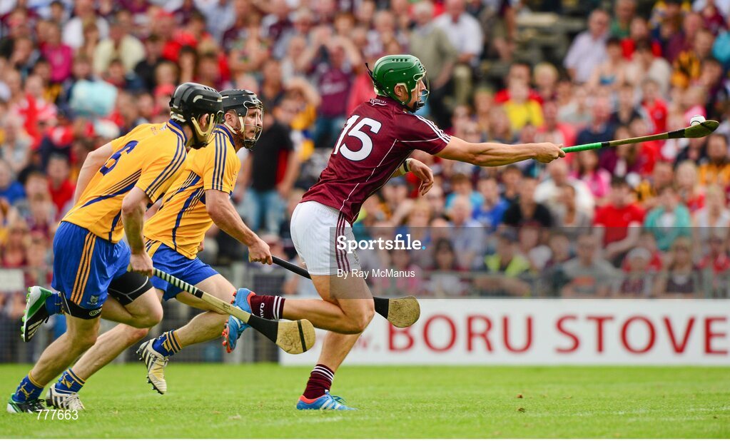 28 July 2013; Niall Burke, Galway, in action against Patrick Donnellan, 6, and Domhnall O'Donovan, Clare. GAA Hurling All-Ireland Senior Championship, Quarter-Final, Galway v Clare, Semple Stadium, Thurles, Co. Tipperary. Picture credit: Ray McManus / SPORTSFILE