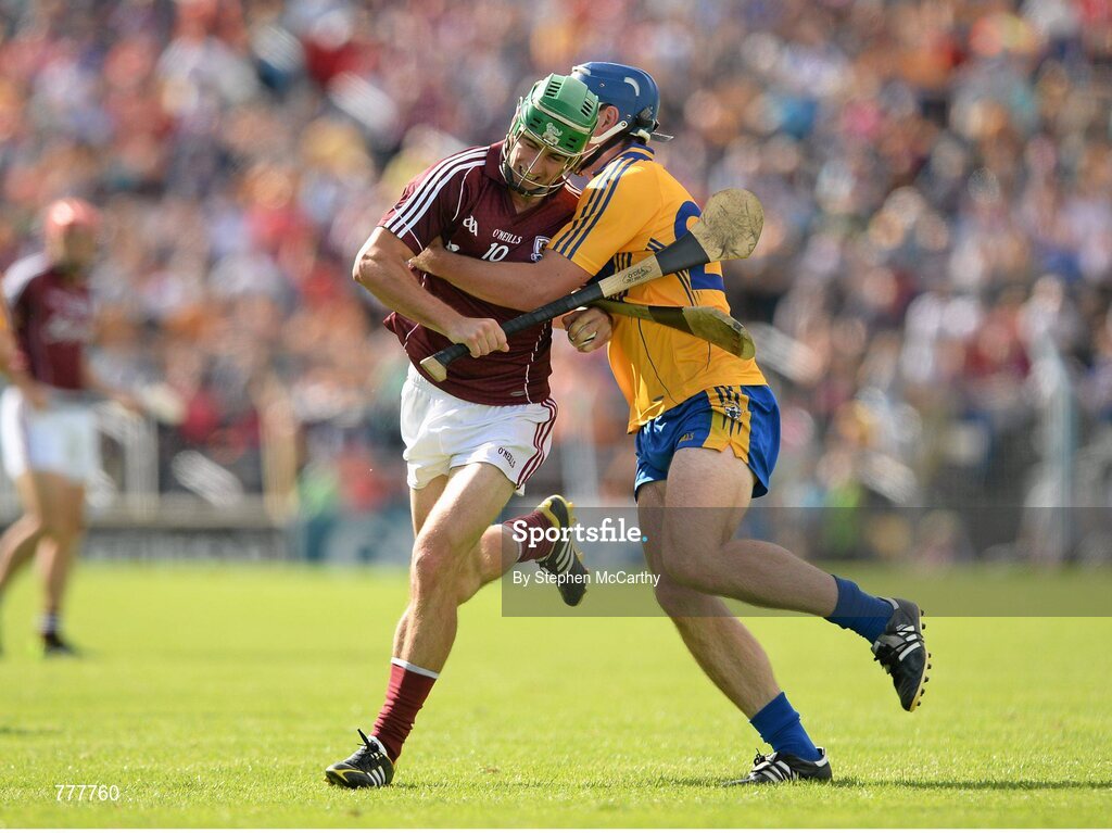 28 July 2013; David Burke, Galway, in action against Conor Ryan, Clare. GAA Hurling All-Ireland Senior Championship, Quarter-Final, Galway v Clare, Semple Stadium, Thurles, Co. Tipperary. Picture credit: Stephen McCarthy / SPORTSFILE