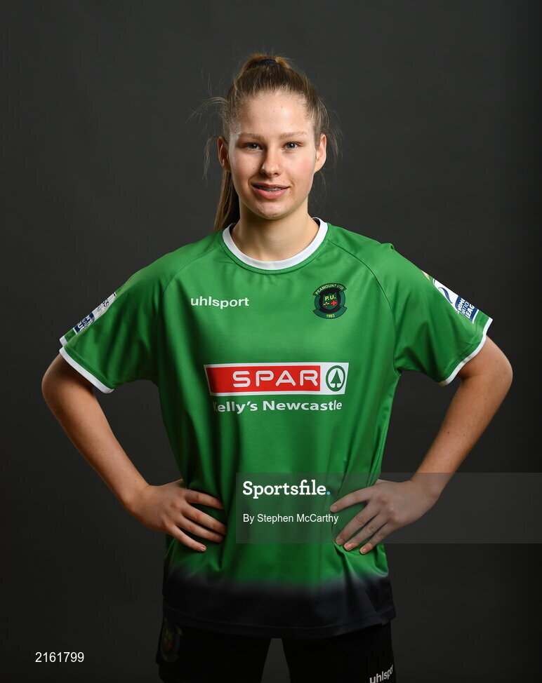 8 February 2022; Tara O'Hanlon during a Peamount United squad portrait session at PRL Park in Greenogue, Dublin. Photo by Stephen McCarthy/Sportsfile