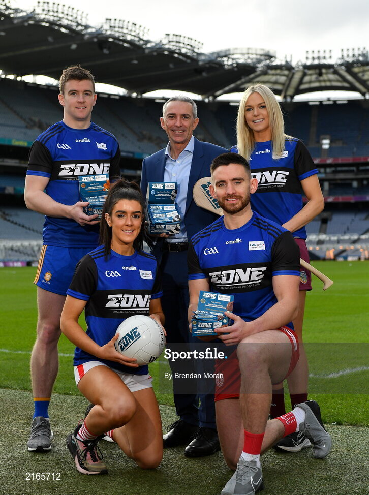14 February 2022; An exciting new Irish protein cookies brand will hit shelves this month, endorsed by the GAA and GPA. East Coast Bakehouse have announced the launch of a new Irish Protein brand called In the Zone, created in partnership with the GAA and GPA as The Official Players Choice. The new range comprises of 4 tasty variants, two high protein low sugar cookies – Soft Bake Double Chocolate flavour and Soft Bake Cookies & Cream flavour, both with 20g of protein, as well as two high protein biscuits with 10g of protein – Crunchy Double Chocolate flavour and Crunchy Salted Caramel flavour. In attendance at the In the Zone – The Official Protein Cookies & Biscuits of the GAA & GPA Launch event at Croke Park in Dublin are, from left, Tony Kelly of Clare, Erika O'Shea of Cork, East Coast Bakehouse managing director Sean Murphy,  Padraig Hampsey of Tyrone and Sarah Dervan of Galway. Photo by Brendan Moran/Sportsfile
