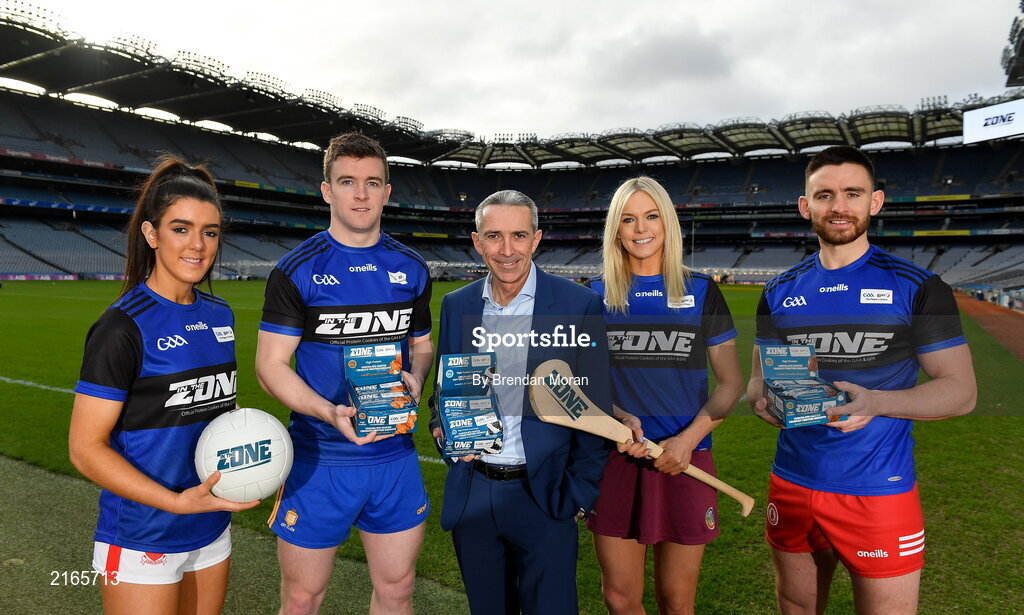 14 February 2022; An exciting new Irish protein cookies brand will hit shelves this month, endorsed by the GAA and GPA. East Coast Bakehouse have announced the launch of a new Irish Protein brand called In the Zone, created in partnership with the GAA and GPA as The Official Players Choice. The new range comprises of 4 tasty variants, two high protein low sugar cookies – Soft Bake Double Chocolate flavour and Soft Bake Cookies & Cream flavour, both with 20g of protein, as well as two high protein biscuits with 10g of protein – Crunchy Double Chocolate flavour and Crunchy Salted Caramel flavour. In attendance at the In the Zone – The Official Protein Cookies & Biscuits of the GAA & GPA Launch event at Croke Park in Dublin are, from left, Erika O'Shea of Cork, Tony Kelly of Clare, East Coast Bakehouse managing director Sean Murphy, Sarah Dervan of Galway and Padraig Hampsey of Tyrone. Photo by Brendan Moran/Sportsfile