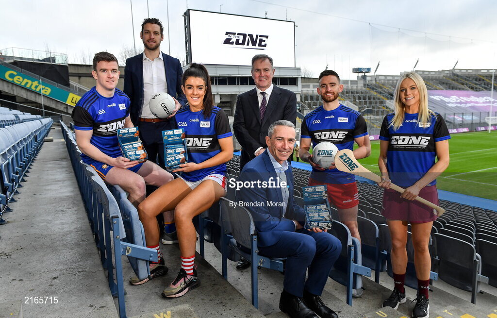 14 February 2022; An exciting new Irish protein cookies brand will hit shelves this month, endorsed by the GAA and GPA. East Coast Bakehouse have announced the launch of a new Irish Protein brand called In the Zone, created in partnership with the GAA and GPA as The Official Players Choice. The new range comprises of 4 tasty variants, two high protein low sugar cookies – Soft Bake Double Chocolate flavour and Soft Bake Cookies & Cream flavour, both with 20g of protein, as well as two high protein biscuits with 10g of protein – Crunchy Double Chocolate flavour and Crunchy Salted Caramel flavour. In attendance at the In the Zone – The Official Protein Cookies & Biscuits of the GAA & GPA Launch event at Croke Park in Dublin are from left, Tony Kelly of Clare, Gaelic Players Association chief executive Tom Parsons, Erika O'Shea of Cork, GAA Commercial Director & Croke Park Stadium Director Peter McKenna, East Coast Bakehouse managing director Sean Murphy, Padraig Hampsey of Tyrone and Sarah Dervan of Galway. Photo by Brendan Moran/Sportsfile