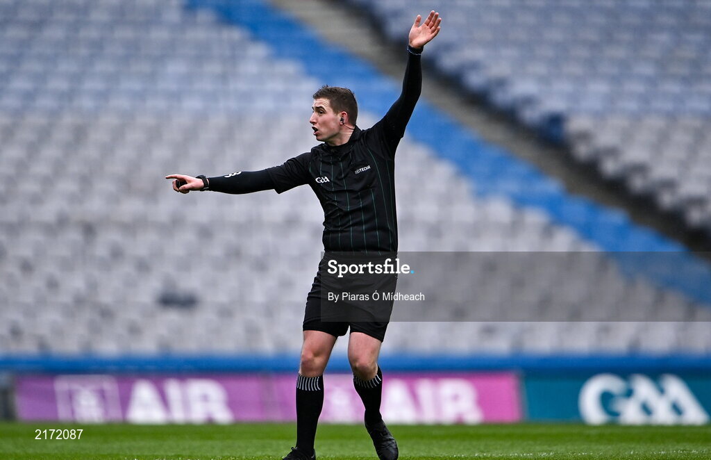 5 February 2022; Referee Brian Keon during the AIB GAA Hurling All-Ireland Junior Club Championship Final match between Ballygiblin, Cork, and Mooncoin, Kilkenny, at Croke Park in Dublin. Photo by Piaras Ó Mídheach/Sportsfile