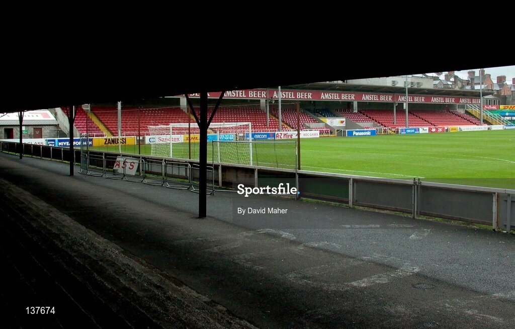 18 April 2004; A general view of Richmond Park, home of St. Patrick's Athletic F.C. Richmond Park, Inchicore, Dublin. Picture credit; David Maher / SPORTSFILE *EDI*