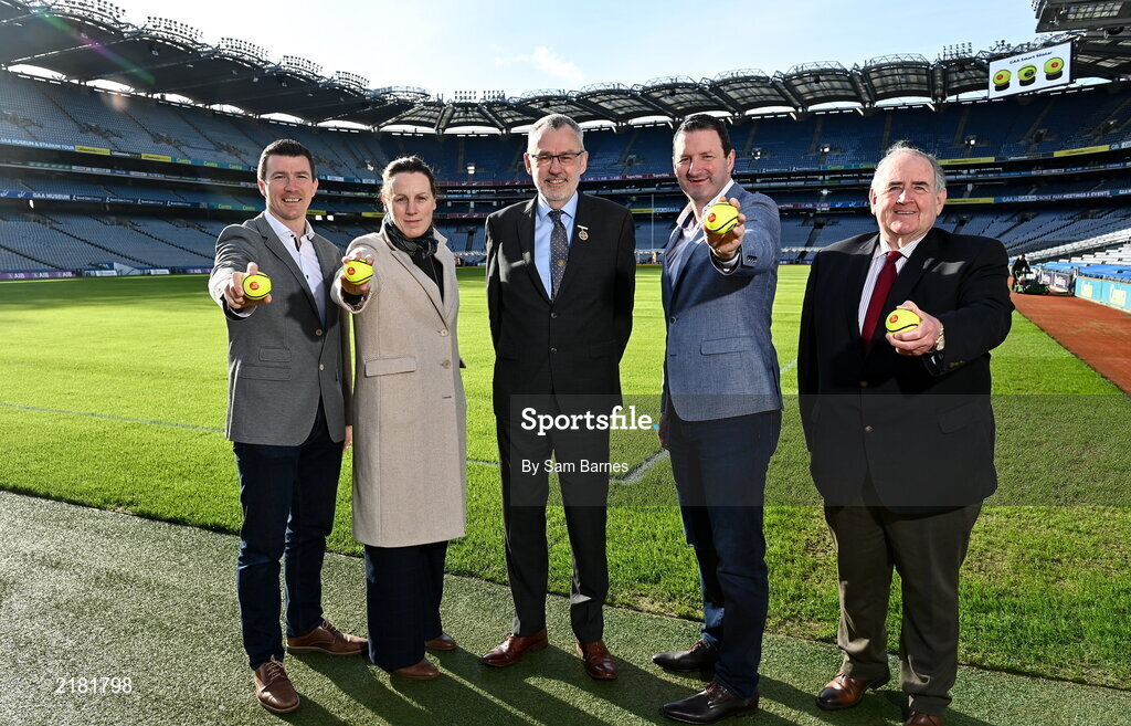 10 March 2022; Today the GAA launched the new GAA Smart Sliotar, which will be used in this years Under 20 hurling championship. The aim of the smart sliotar is to ensure consistency in performance, compliance with specifications, and to ensure it meets ethical standards of manufacture. In attendance at the launch are, from left, former Galway hurler Eoin McDonagh, Camogie Association Technical Development and Participation Manager Louise Conlon, Uachtarán Chumann Lúthchleas Gael Larry McCarthy, former Tipperary hurler Brendan Cummins and Chairman of the Smart Sliotar Work Group Ned Quinn at Croke Park in Dublin. Photo by Sam Barnes/Sportsfile