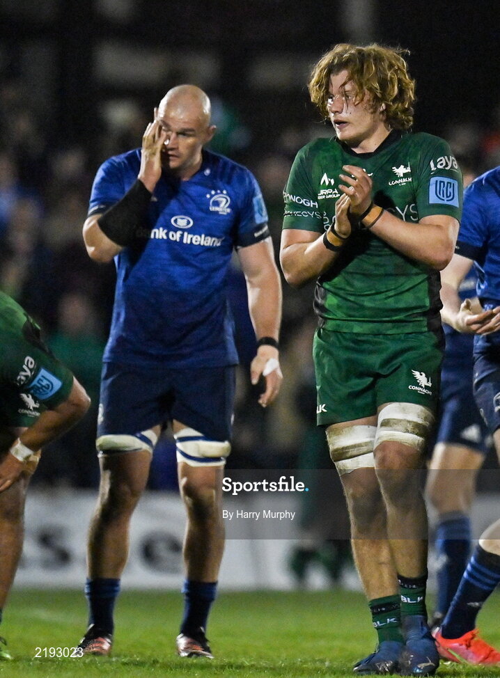 26 March 2022; Cian Prendergast of Connacht celebrates a turnover as Rhys Ruddock of Leinster reacts during the United Rugby Championship match between Connacht and Leinster at the Sportsground in Galway. Photo by Harry Murphy/Sportsfile