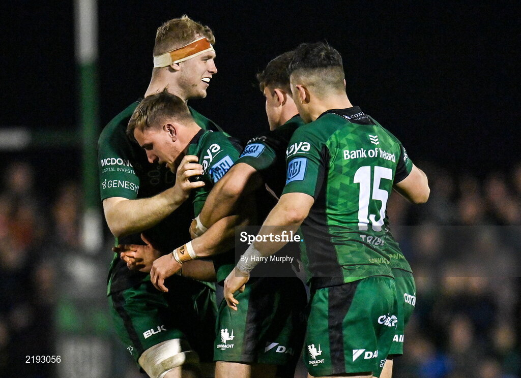 26 March 2022; John Porch of Connacht, second left, celebrates a penalty with teammates during the United Rugby Championship match between Connacht and Leinster at the Sportsground in Galway. Photo by Harry Murphy/Sportsfile