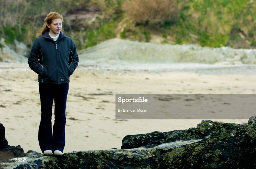 8 March 2004; Gillian O'Sullivan, Ireland, pictured on Fountainstown beach, Co. Cork. Picture credit; Brendan Moran / SPORTSFILE *EDI*