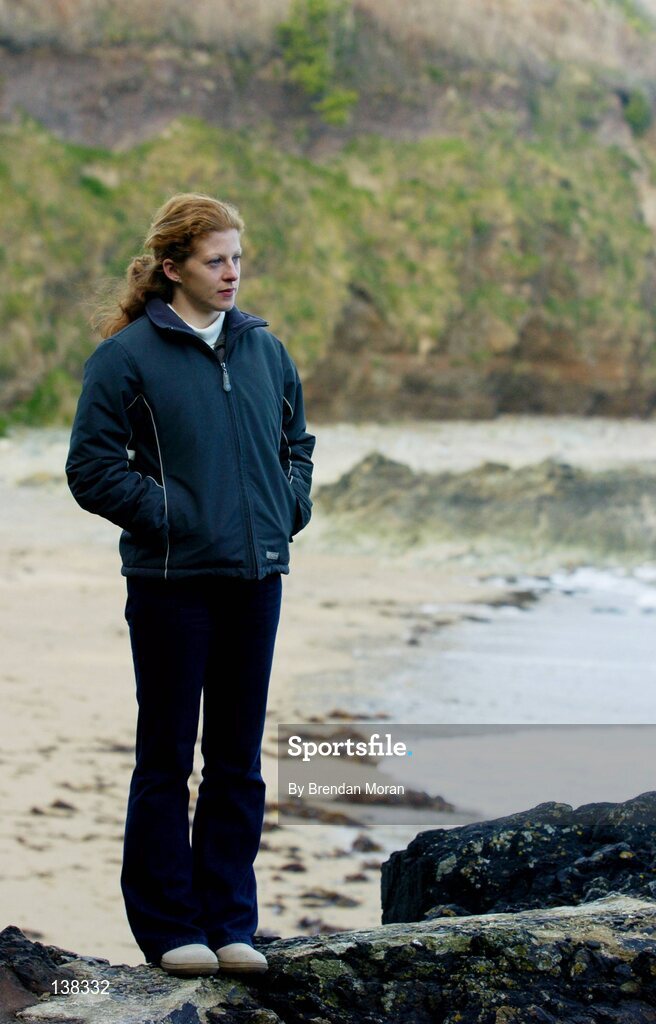 8 March 2004; Gillian O'Sullivan, Ireland, pictured on Fountainstown beach, Co. Cork. Picture credit; Brendan Moran / SPORTSFILE *EDI*
