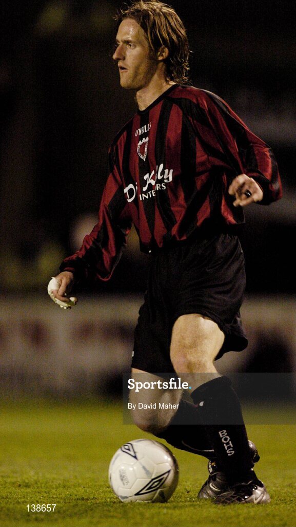 16 April 2004; Simon Webb, Bohemians. eircom league, Premier Division, Bohemians v Shamrock Rovers, Dalymount Park, Dublin. Picture credit; David Maher / SPORTSFILE *EDI*