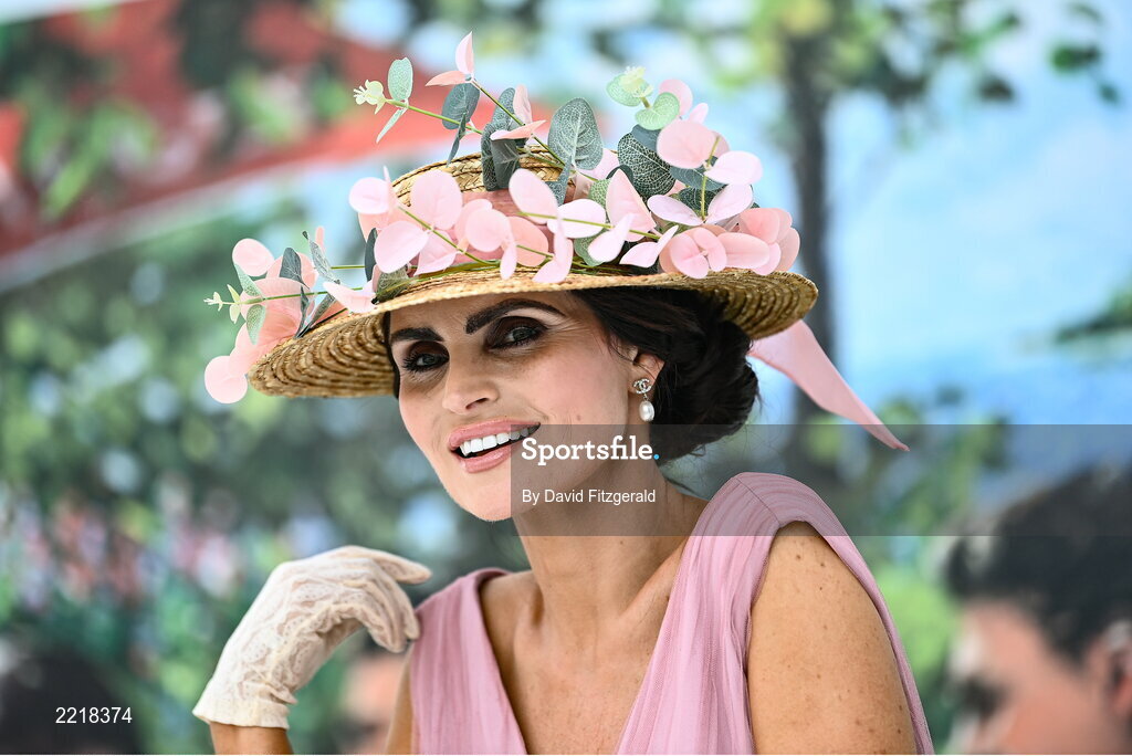 29 April 2022; Racegoer Michelle Fallon from Tubber, Offaly prior to racing on day four of the Punchestown Festival at Punchestown Racecourse in Kildare. Photo by David Fitzgerald/Sportsfile