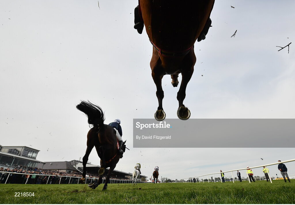 29 April 2022; Runners and riders clear the last during the Hanlon Concrete Irish EBF Glencarraig Lady Francis Flood Mares Steeplechase during day four of the Punchestown Festival at Punchestown Racecourse in Kildare. Photo by David Fitzgerald/Sportsfile