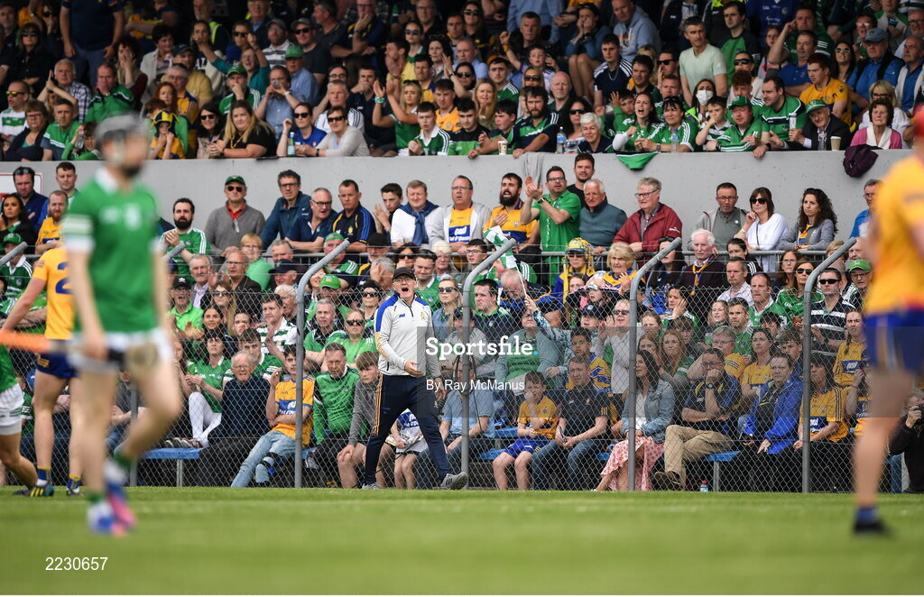 15 May 2022; Clare manager Brian Lohan during the Munster GAA Hurling Senior Championship Round 4 match between Clare and Limerick at Cusack Park in Ennis, Clare. Photo by Ray McManus/Sportsfile