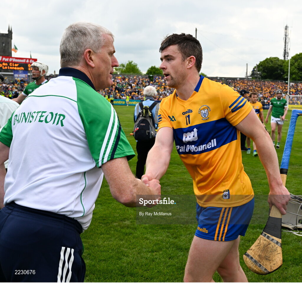 15 May 2022; Limerick manager John Kiely with Tony Kelly of Clare after the Munster GAA Hurling Senior Championship Round 4 match between Clare and Limerick at Cusack Park in Ennis, Clare. Photo by Ray McManus/Sportsfile